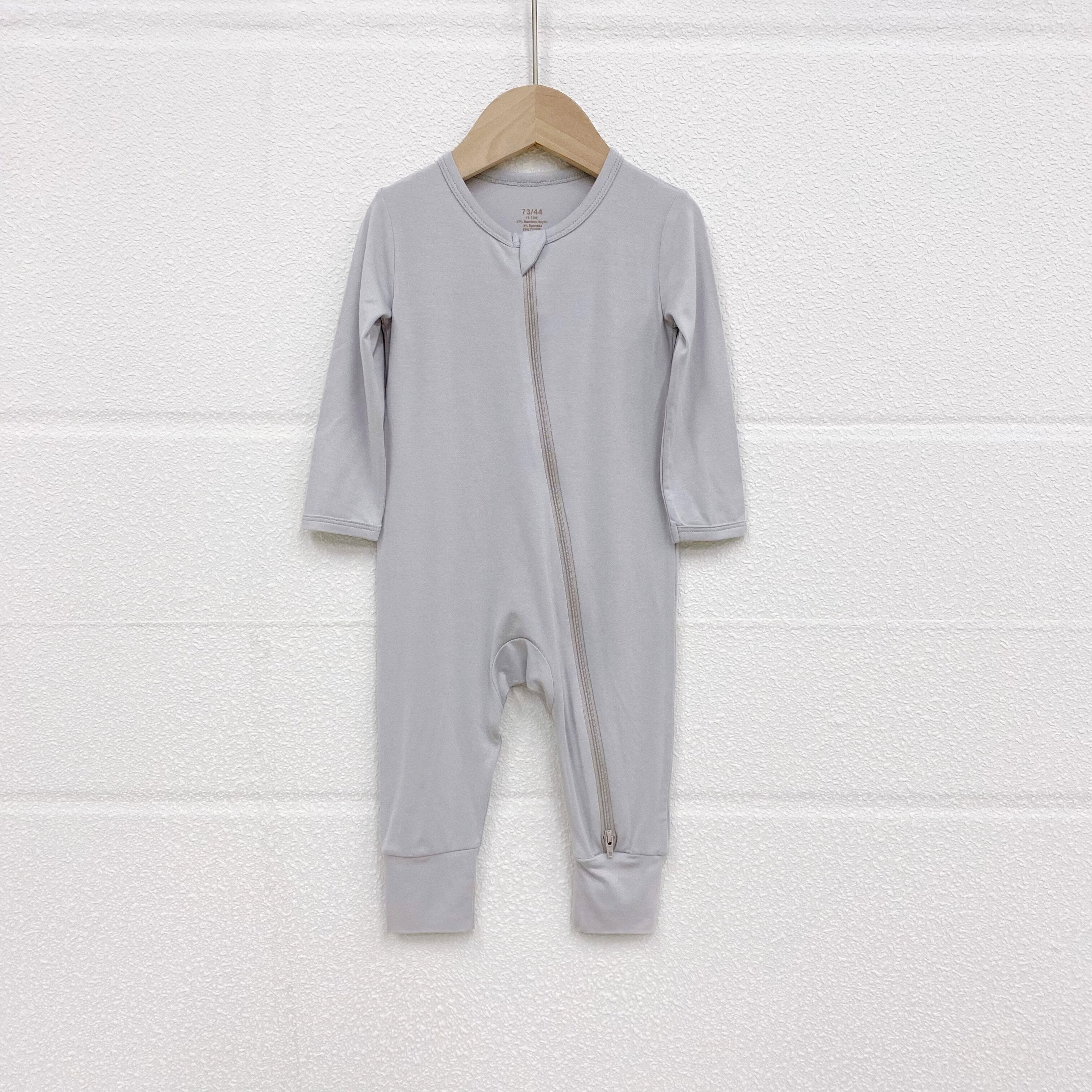 Soft Bamboo Romper: Unisex Long Sleeve Sleeper with Zipper Closure